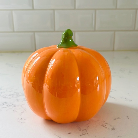 Target Bullseye’s Ceramic Pumpkin Open Mouth Candy Dish - Picture 6 of 9